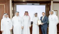 CEO of QatarEnergy LNG, Khalid bin Khalifa Al Thani and Cederic Cremers, Executive Vice President for Shell’s LNG business along with other officials during the award ceremony.
