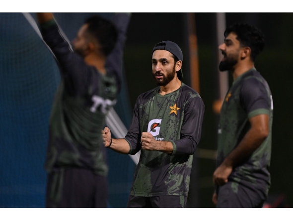 Pakistan's captain Salman Agha (C) attends a practice session at the International Cricket Council (ICC) Academy in Dubai on September 27, 2025, ahead of their Asia Cup 2025 Twenty20 international final cricket match against the India. (Photo by Sajjad HUSSAIN / AFP)
