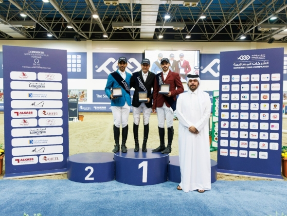 Diamond Tour podium winners Khaled Al Eid, Mohammed Saeed Haidan and Hamad Nasser Al Qadi were awarded with their prizes by Longines Hathab Event Director Abdulla Al Marri.
