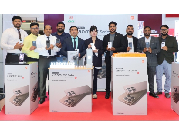 Officials during the launch of Xiaomi 15T Series at Lulu Hypermarket.