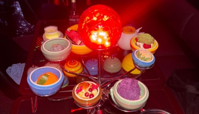 Woohoo’s dessert platter evokes the solar system. Gaia Lamperti/Bloomberg