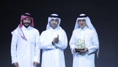 Chairman of Qatar Tourism H E Saad bin Ali Al Kharji (centre) with Akbar Al Baker (right) during the award ceremony.