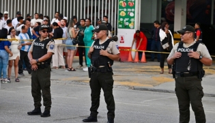 Ecuadorian footballer Mario Pineida was killed in an attack in the port city of Guayaquil on December 17, 2025, according to his club Ecuador's Barcelona. (Photo by Marcos Pin / AFP)