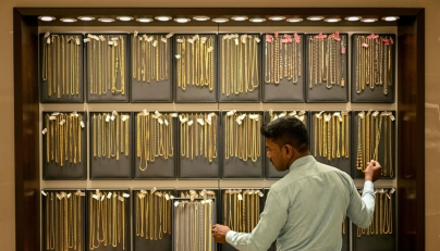 UBS Warns of Profit-Taking as Precious Metals Rally to Record Highs