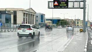 Vehicles move through light rain on C Ring Road on March 24, 2026. Photo by Vishnu Prasad KS, The Peninsula