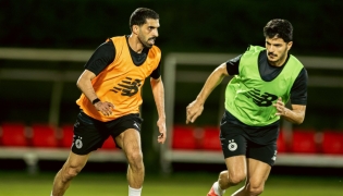 Al Sadd's Hassan Al Haydos (left) and Ahmed Suhail during a training session yesterday.