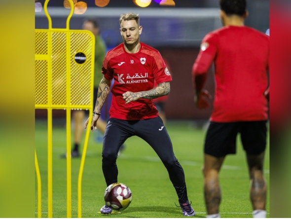 Roger Guedes (left) is expected to play a key role for Al Rayyan in the final.