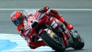 Team Ducati Lenovo Team's Marc Marquez competes in the qualifying session of the MotoGP Spanish Grand Prix at the Jerez racetrack in Jerez de la Frontera, on April 25, 2026. (Photo by Pierre-Philippe MARCOU / AFP)