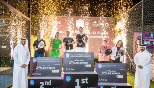 Officials with the winners during previous year's award ceremony. 