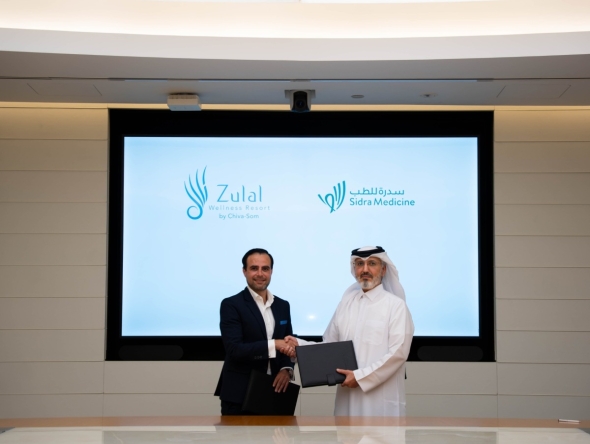 Acting Chief Executive Officer and a Member of the Board of Governors at Sidra Medicine, Mohammed Khalid Al Mana and  General Manager of Zulal Wellness Resort by Chiva-Som, Ammar Samad at the MoU signing ceremony. 