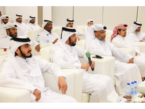 Ministry of Awqaf officials during the launch of the app at a ceremony.