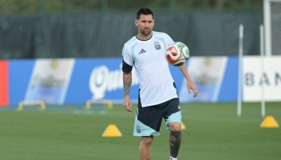 Argentina's forward #10 Lionel Messi eyes the ball as he takes part in an MD-1 training session at Sporting KC Training Centre in Kansas City, on June 15, 2026, on the eve of the 2026 World Cup Group H football match between Argentina and Algeria. (Photo by Juan Mabromata/ AFP)