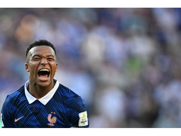 Kylian Mbappe #10 of France celebrates the team's 1-0 victory in the FIFA World Cup 2026 Round of 16 match between Paraguay and France at Philadelphia Stadium on July 04, 2026 in Philadelphia, Pennsylvania. (Photo by Buda Mendes / GETTY IMAGES NORTH AMERICA / Getty Images via AFP)