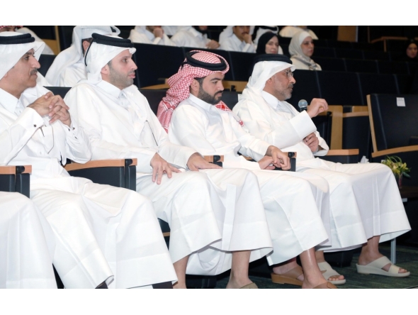 Officials and participants during the session.