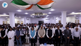Ambassador of India to Qatar H E Vipul, along with leaders and members of the Indian community, observe a moment of silence at the ICC premises yesterday to pay tribute to the late Father Amir H H Sheikh Hamad bin Khalifa Al Thani. Pics: Salim Matramkot/The Peninsula
