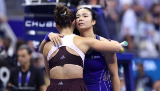 Iva Jovic of the United States hugs after a win against Alexandra Eala of Philippines during their Women's Singles Third Round match on Day Seven of the 2026 US Open at USTA Billie Jean King National Tennis Center on September 05, 2026 in the Flushing neighborhood of the Queens borough of New York City. (Photo by JULIAN FINNEY / GETTY IMAGES NORTH AMERICA / Getty Images via AFP)