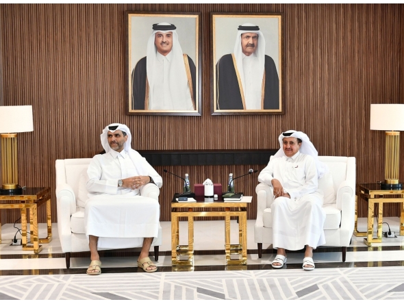 QC Chairman Sheikh Khalifa bin Jassim bin Mohammed Al Thani and Chairman and CEO of Manateq Eng Khalid bin Ahmad Al Obaidli.
