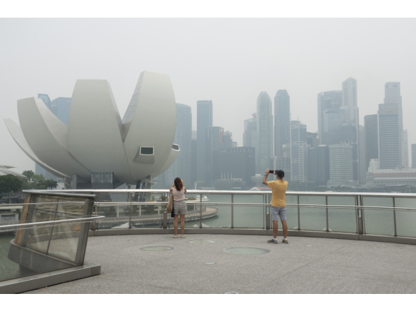  This photo taken on Sept. 14, 2026 shows the city skyline of Singapore's Marina Bay area. (Xinhua/Then Chih Wey)