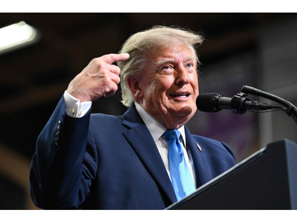 U.S. President Donald Trump speaks on stage at the Butler-Vandalia Student Activity Center during a campaign rally on October 03, 2026 in Vandalia, Ohio. Photo by ROBERTO SCHMIDT / GETTY IMAGES NORTH AMERICA / Getty Images via AFP