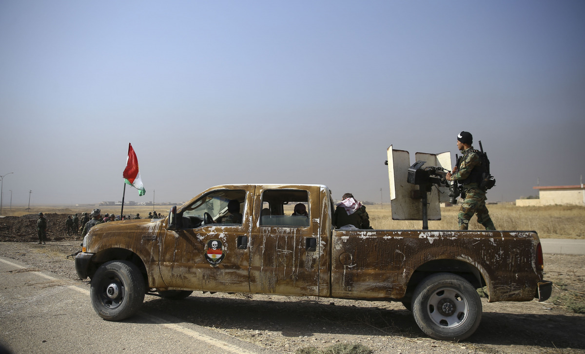 Iraqi Kurdish Regional Government's peshmerga forces attack to capture Nawaran Village and the other surrounding villages from Daesh terrorists during the operation to retake Iraq's Mosul from Daesh terrorists, in Mosul, Iraq on October 19, 2016. A much a