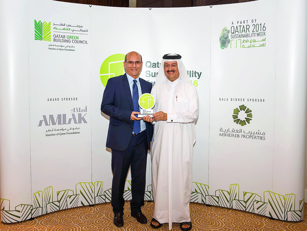 A TRL official receiving the award. 