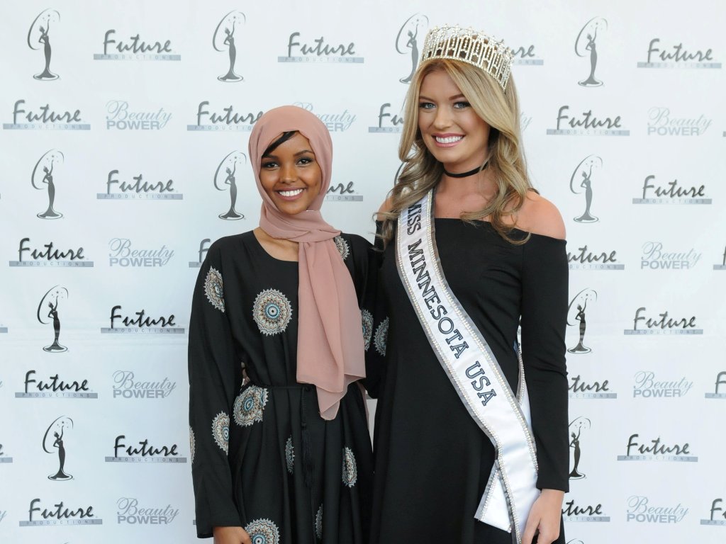Halima Aden (L), 19, from St. Cloud, is the first fully-covered Muslim contestant participating in the Miss Minnesota USA competition in Burnsville, Minnesota, U.S., November 26, 2016. REUTERS
