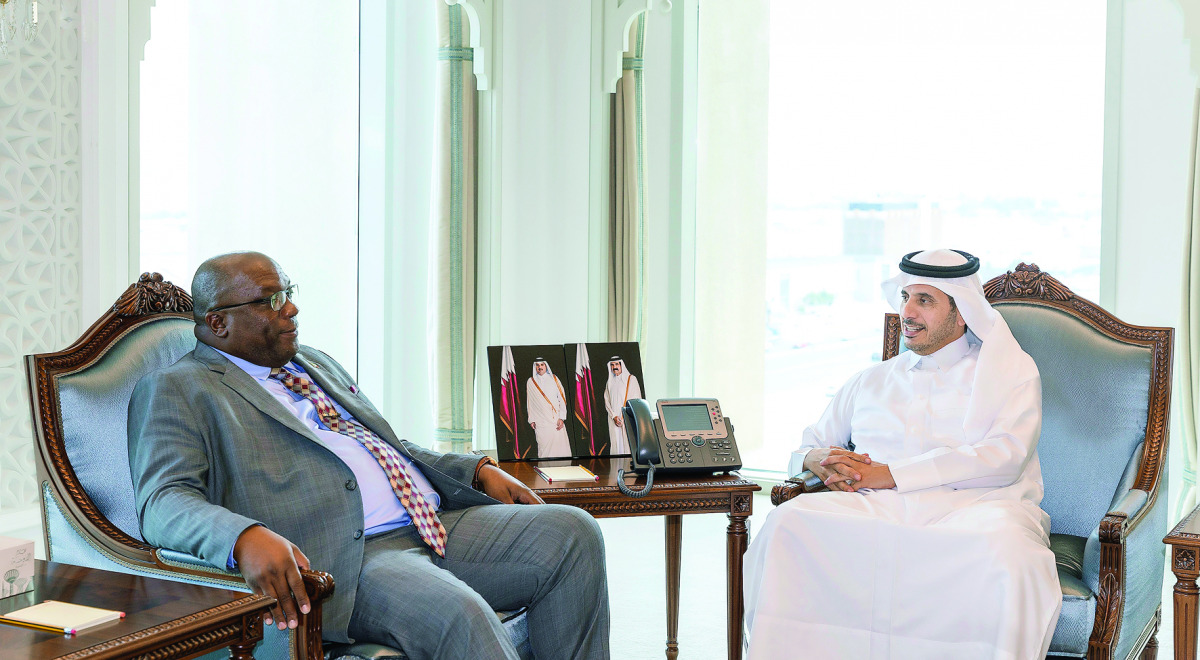 The Prime Minister and Interior Minister H E Sheikh Abdullah bin Nasser bin Khalifa Al Thani met yesterday with Prime Minister of the Federation of Saint Kitts and Nevis, Dr Timothy Harris, and the accompanying delegation on the occasion of their visit to