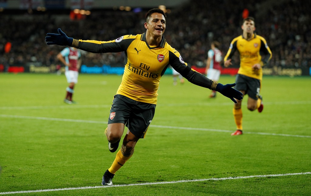 West Ham United v Arsenal - Premier League - London Stadium - 3/12/16 Arsenal's Alexis Sanchez celebrates scoring their second goal Action Images via Reuters / John Sibley