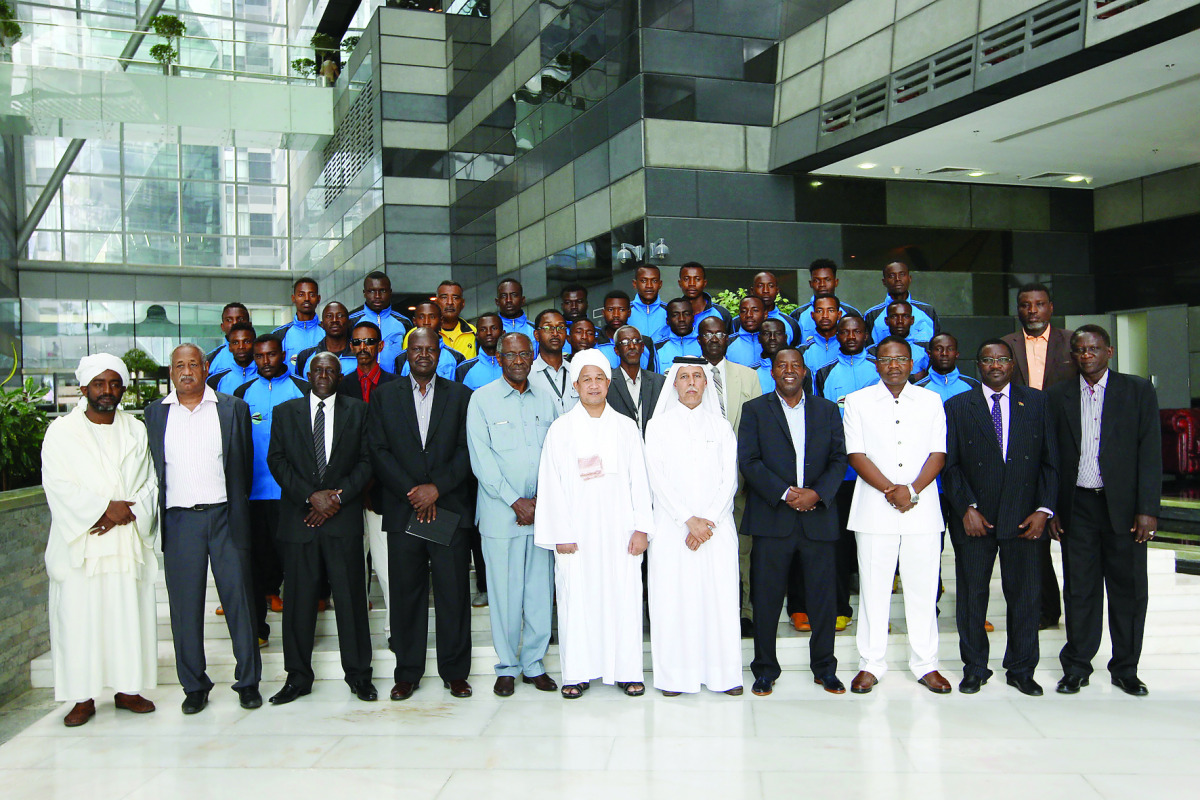 Deputy Prime Minister and Minister of State for Cabinet Affairs H E Ahmed bin Abdullah Al Mahmoud met here yesterday with a delegation from the Darfur internally displaced persons' (IDPs) football team, currently on a visit to Doha. The delegation express