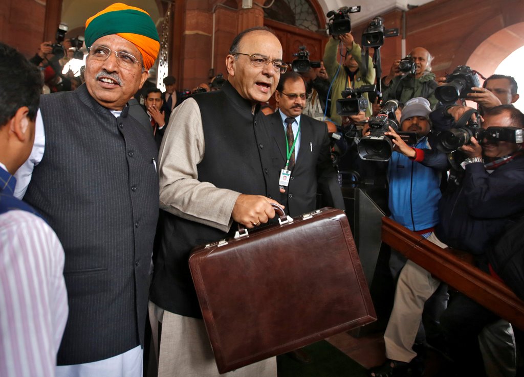India's Finance Minister Arun Jaitley (C) arrives at the parliament where he is due to present the federal budget, in New Delhi, India, February 1, 2017. REUTERS/Adnan Abidi
