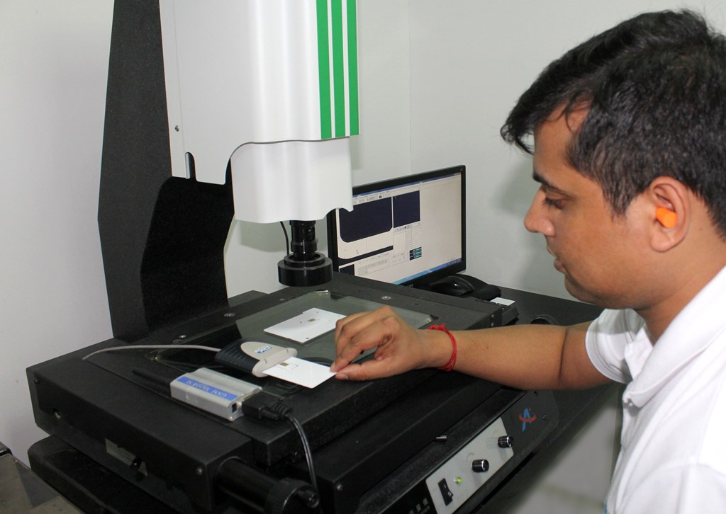 Workz engineer testing a SIM for Z-OTA