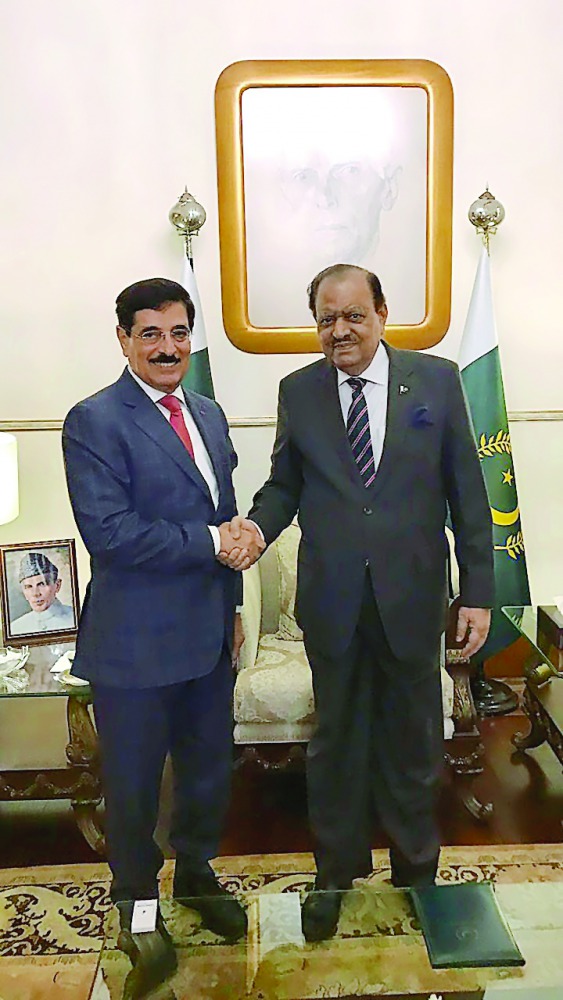 Pakistan President Mamnoon Hussain with H E Dr Hamad bin Abdulaziz Al Kawari, Cultural Adviser at the Emiri Diwan and Qatar's candidate for the post of Director-General of the Unesco, at the Presidential Palace in Islamabad.