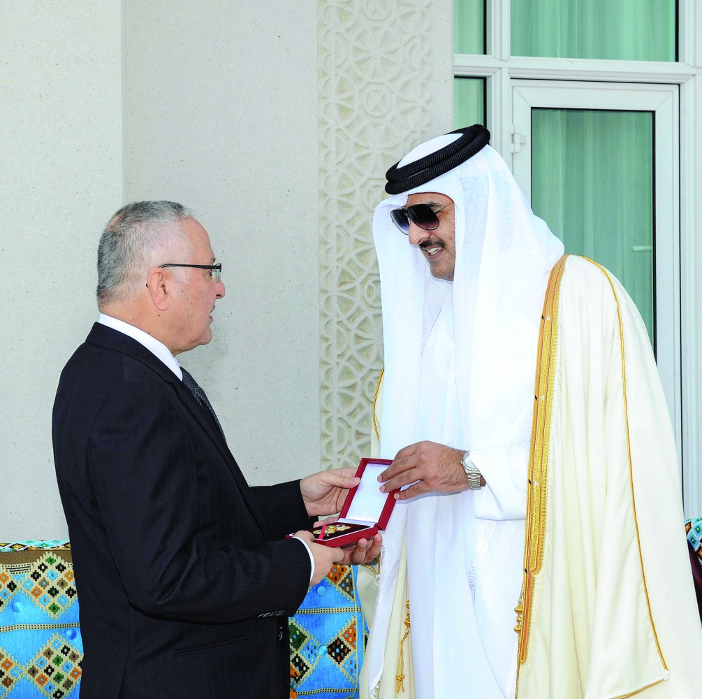Emir H H Sheikh Tamim bin Hamad Al Thani met Ambassador of the Hashemite Kingdom of Jordan to Qatar, Zahi Mohammed Al Samadi, who called on the Emir to greet him on the occasion of the expiry of his tenure in Qatar at the Emiri Diwan, yesterday.