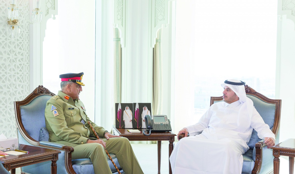 Prime Minister and Interior Minister H E Sheikh Abdullah bin Nasser bin Khalifa Al Thani met with Chief of Army Staff of Pakistan, General Qamar Javed Bajwa. Talks dealt with bilateral relations.