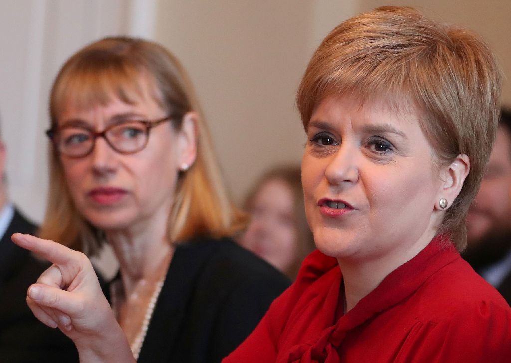 Scotland's First Minister Nicola Sturgeon (R) hosts a Scottish Government cabinet meeting at Bute House in Edinburgh on March 14, 2017.  AFP / Jane Barlow