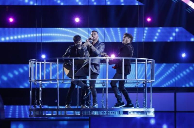 FILE PHOTO: Maluma performs ''Sin Contrato'' during the 2015 Latin Grammy Awards in Las Vegas, Nevada November 19, 2015. Reuters/Mario Anzuoni
