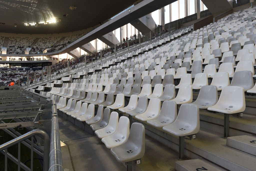 This picture taken on April 22, 2017, shows Bastia's away corner closed to the club's supporters prior to the French L1 football match between Bordeaux (FCGB) and Bastia at the Matmut Atlantique stadium in Bordeaux.   AFP / MEHDI FEDOUACH
