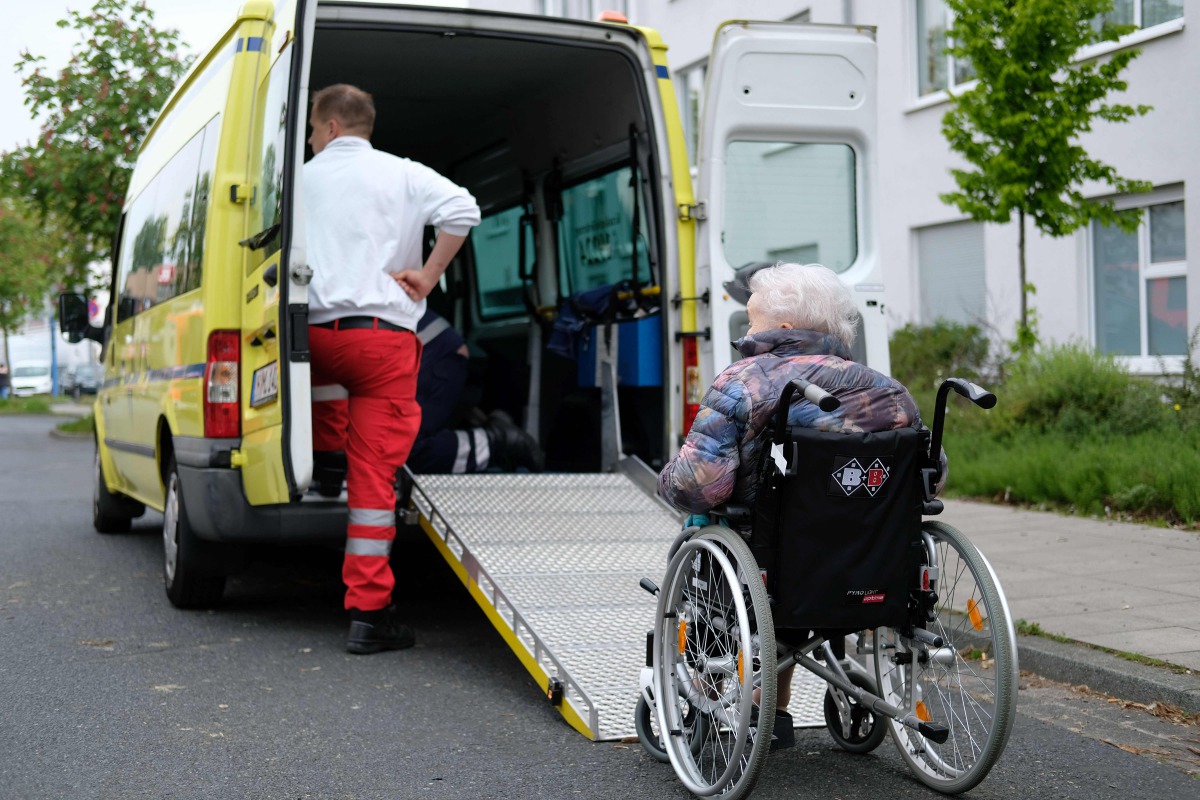 A patient of care facility Alloheim is evacuated on May 7, 2017 in Hannover during the evacuation operation. German police on Sunday evacuated some 50,000 people from the northern city of Hanover in one of the largest post-war operations to defuse World W