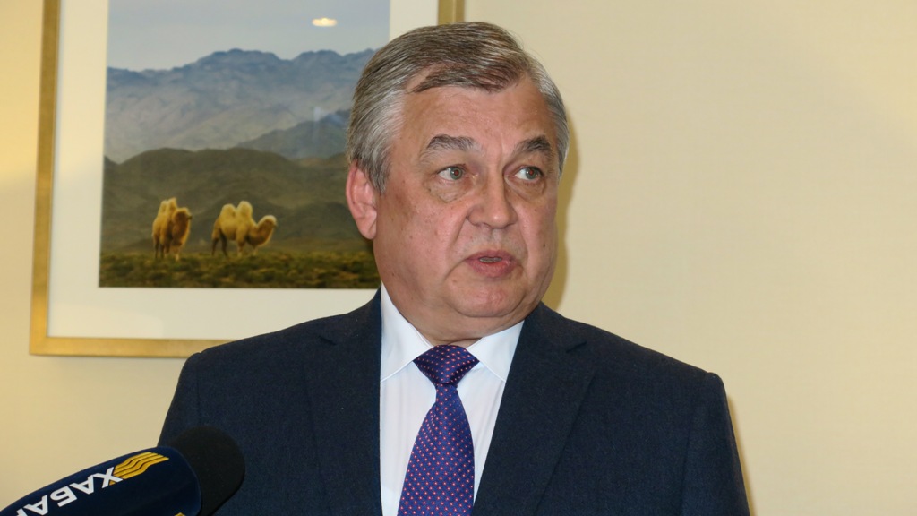 Russian President Putin's special envoy to Syria Alexander Lavrentiev speaks to press members after a session of the first day of fourth round of Syria peace talks in Astana, Kazakhstan on May 03, 2017. ( Aliia Raimbekova - Anadolu Agency )
