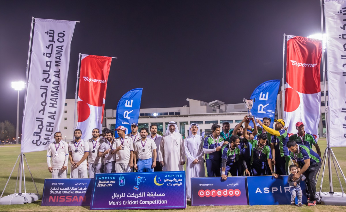 Blasters and Mosanada players with the officials
