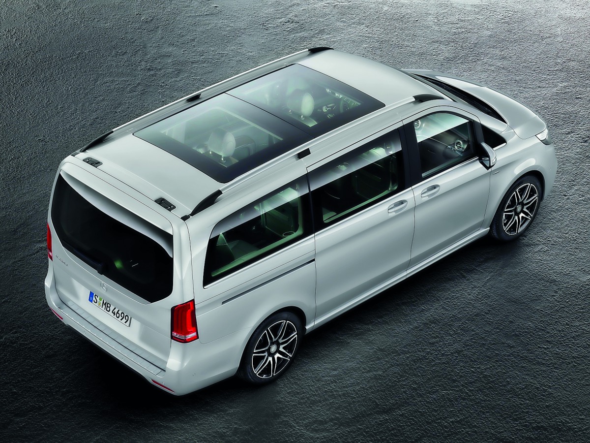 Mercedes-Benz V-Class with panoramic roof.