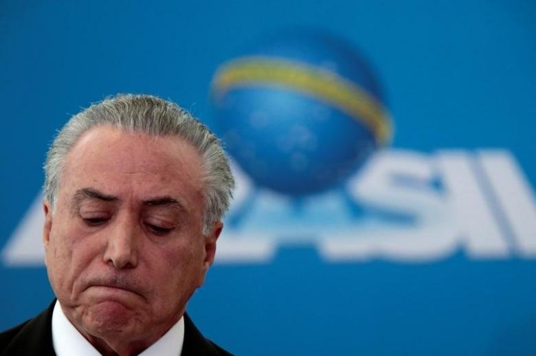 Pictures and memes satirizing President Michel Temer spreads like wildfire online. 