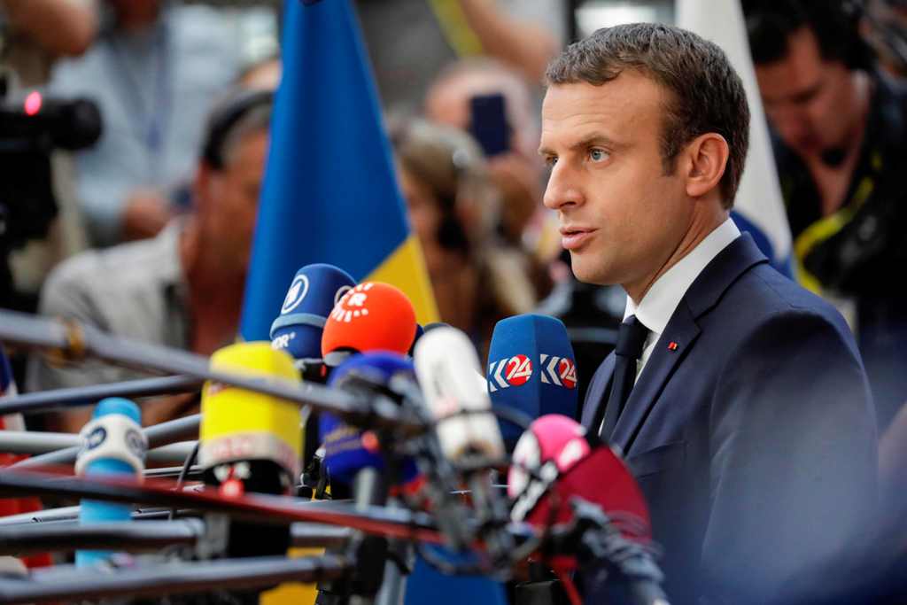 French President Emmanuel Macron arrives for an European Union leaders summit, on June 22, 2017, at the European Council in Brussels.  AFP / THIERRY ROGE
