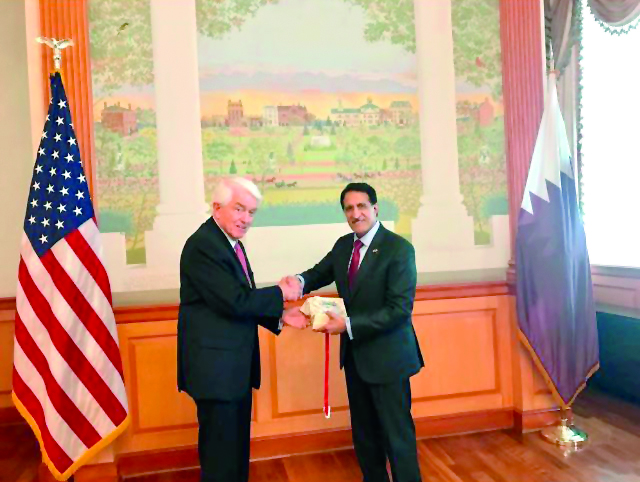 Qatar Investment Authority Chief Executive Officer H E Sheikh Abdullah bin Mohammed bin Saud Al Thani with President and CEO of the US Chamber of Commerce Thomas J Donohue, in Washington yesterday.
