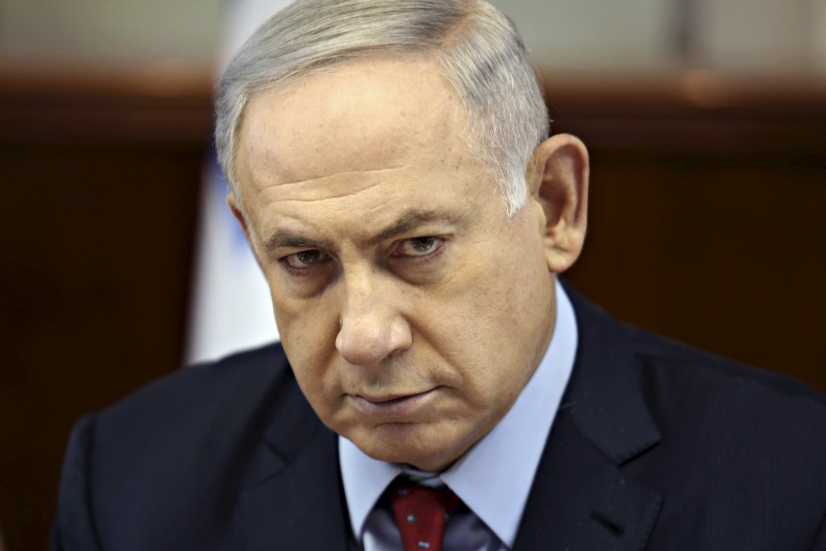 Israeli Prime Minister Benjamin Netanyahu looks on as he opens the weekly cabinet meeting in Jerusalem, April 10, 2016. (Reuters / Gali Tibbon)  

