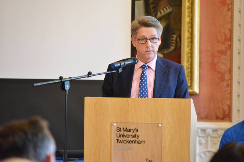 Kevin Hyland (Wikimedia Commons)