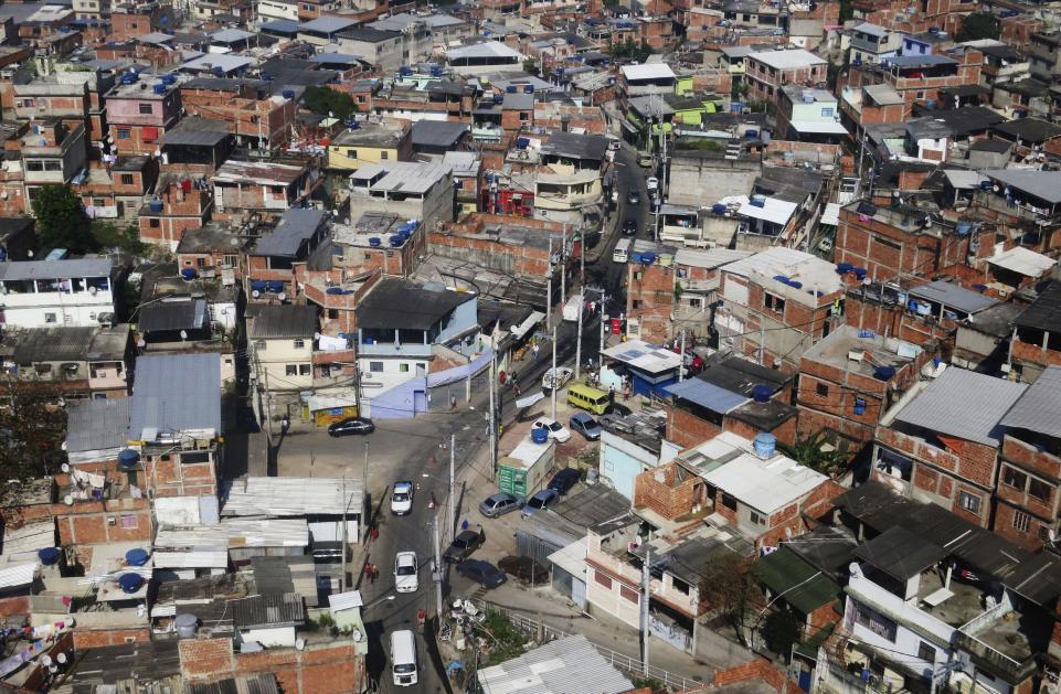 A favela is pictured in Rio De Janeiro, June 28, 2014. (Reuters / Alessandro Garofalo) 