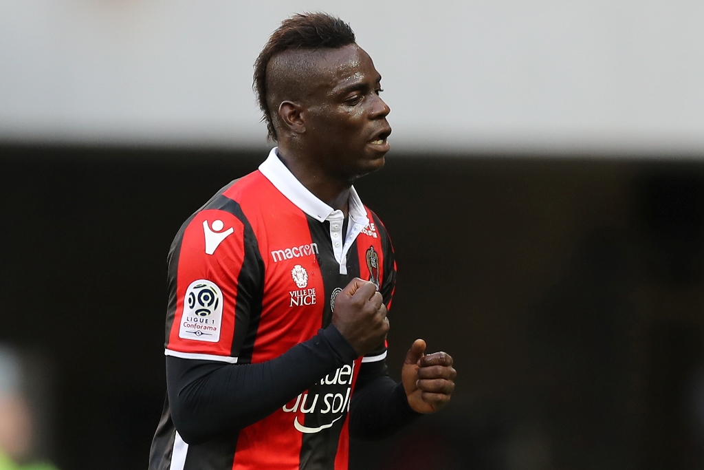 Nice's Italian forward Mario Balotelli reacts after scoring during the French L1 football match Nice vs Dijon on November 5, 2017 at the 