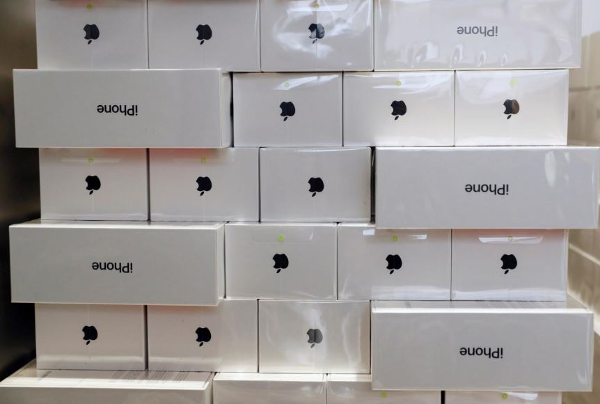 FILE PHOTO: Boxes of iPhone X are pictured during its launch at the Apple store in Singapore, November 3, 2017. REUTERS/Edgar Su