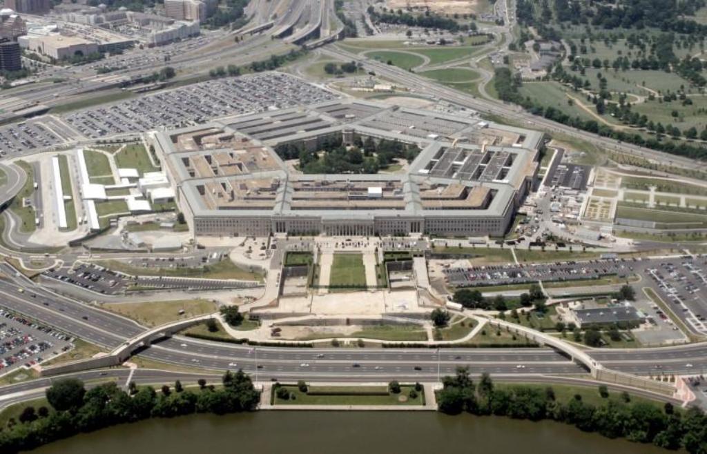 File photo of an aerial view of the Pentagon building in Washington, June 15, 2005. REUTERS/Jason Reed/File Photo. 